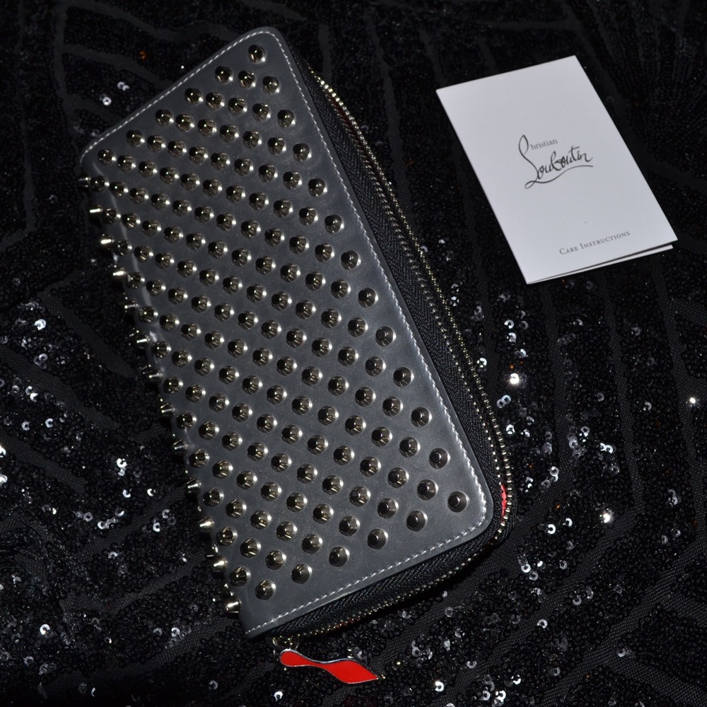 ✨ LOUBOUTIN PANETTONE SPIKE WALLET - BRAND NEW! ✨